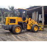 Carregadeira Com Garfo 2014