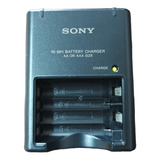Carregador Sony De Pilhas
