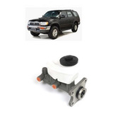 Cilindro Mestre Freio Toyota Hilux 3.0 4x4 1992 93 94 95 96 97 1998 1999 00 01 02 03 Até 2004 4 Furos Com Reservatorio