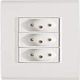 Conjunto 4x2 Com 3 Tomadas 2P T 10 A 250 V Tramontina Liz Branco Tramontina