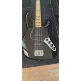 Contrabaixo Fender American Deluxe