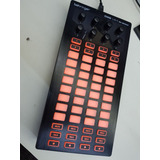 Controlador Midi Behringer Cmd