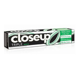 Creme Dental Close Up