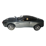 Diorama James Bond 007 Aston Martin V12 Vanquish 1:43