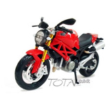 Ducati Monster 696 1