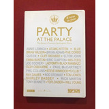 Dvd - Party At The Palace - The Queen's Concerts - Seminovo