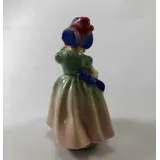 Escultura Em Porcelana