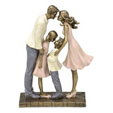 Escultura Familia Com Menina