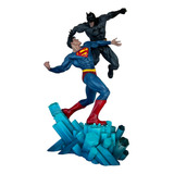 Estatua Batman Vs Superman