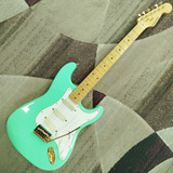 Guitarra Giannini Stratocaster Stratosonic