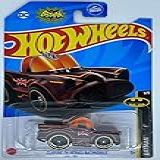 Hot Wheels - Classic Tv Series Batmobile - Red - Batman 1/5-3/250 - Mint/nrmint Ships Bubble Wrapped In A Box