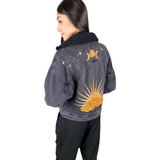 Jaqueta Feminina Jeans Bordada Com Gola Pelo Lez A Lez