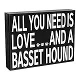 Jennygems – All You Need Is Love And A Basset Hound – Placa De Madeira Com Suporte – Série Basset Hound Gift Series, Basset Hound Moms, Basset Hound Lovers, Shelf Knick Knacks