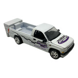 Johnny Lightning 2000 Chevy