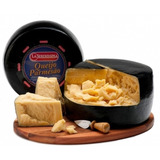 Kit 2 Pedaços Queijo Parmesão Capa Preta Argentino 1kg