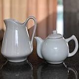 Kit Jarra Clássica 700ml E Bule Chaleira 400ml Porcelana Branca