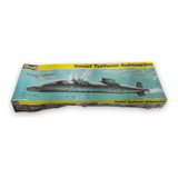 Kit Revell Submarino Soviet