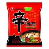 Lamen Coreano Shin Ramyun Sabor Carne Vegetais Picante 120g