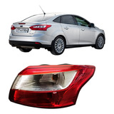 Lanterna Ford Focus Sedan