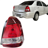Lanterna Toyota Etios Sedan