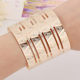 Linda Pulseira Bracelete Dourada