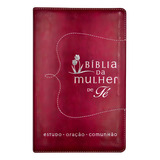 Livro Bíblia Da Mulher De Fé, Nvi, Couro Soft, Vermelho, De Walsh, Sheila. Editora Thomas Nelson Brasil, Capa Dura Em Português, 2020
