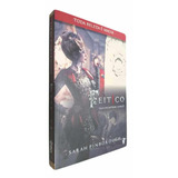 Livro Físico Feitiço Saga Encantadas Livro 2 Sarah Pinborough Toda Beleza É Magia