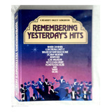 Livro Remembering Yesterdays Hits (a Readers Digest Songbook) - William L. Simon (editor); Dan Fox (editor) [1991]