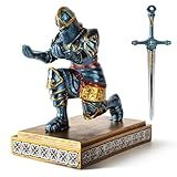 MACLARONX Suporte De Caneta Kneeling Knight Com Espada- Guerreiro Medieval- Elegante- Para Escritório- Decoração De Casa- Para Homens- Pai- Marido- Armadura- Soldado