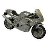 Maisto Tryumph 955i Daytona