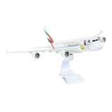 Maquete Airbus A380 Emirates Year Of