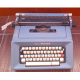 Máquina De Escrever Antiga Olivetti Studio