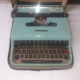 Máquina De Escrever Olivetti Lettera 22