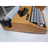 Máquina De Escrever Olivetti Lettera 82 Amarela