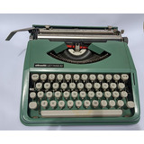 Máquina De Escrever Olivetti Lettera 82