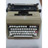 Máquina De Escrever Olivetti Studio 45