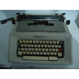 Máquina De Escrever Olivetti Studio 46