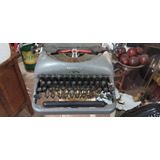 Maquina De Escrever Remington Rand Antiga No Estado P Decor