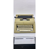 Maquina De Escrever Semi Portatil Olivetti
