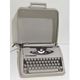 Máquina Escrever Antiga Olivetti Lettera 82 Portátil Fita