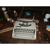 Máquina Escrever Antiga Olivetti Lettera 82