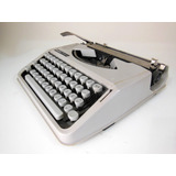 Máquina Escrever Olivetti Lettera 82 Funcionando