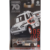 Matchbox 70 Years Special Edition - Freightliner M2 106
