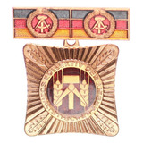 Medalha Alemanha Oriental Coletivo De Trabalho