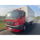 Mercedes benz Accelo 1016 Ano 2012 Baú Refrigerado
