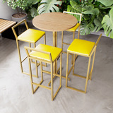 Amarelo