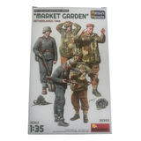 Miniart Kit Militaria 1