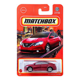 Miniatura Carrinho De Ferro Matchbox 2016 Nissan Sentra 1 64