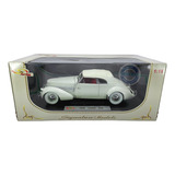 Miniatura Cord 810 1936 1 18 Signature Models