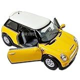 Miniatura De Carro Mini Cooper S Amarelo Em Metal Abre Portas Escala 1 28 12 CM